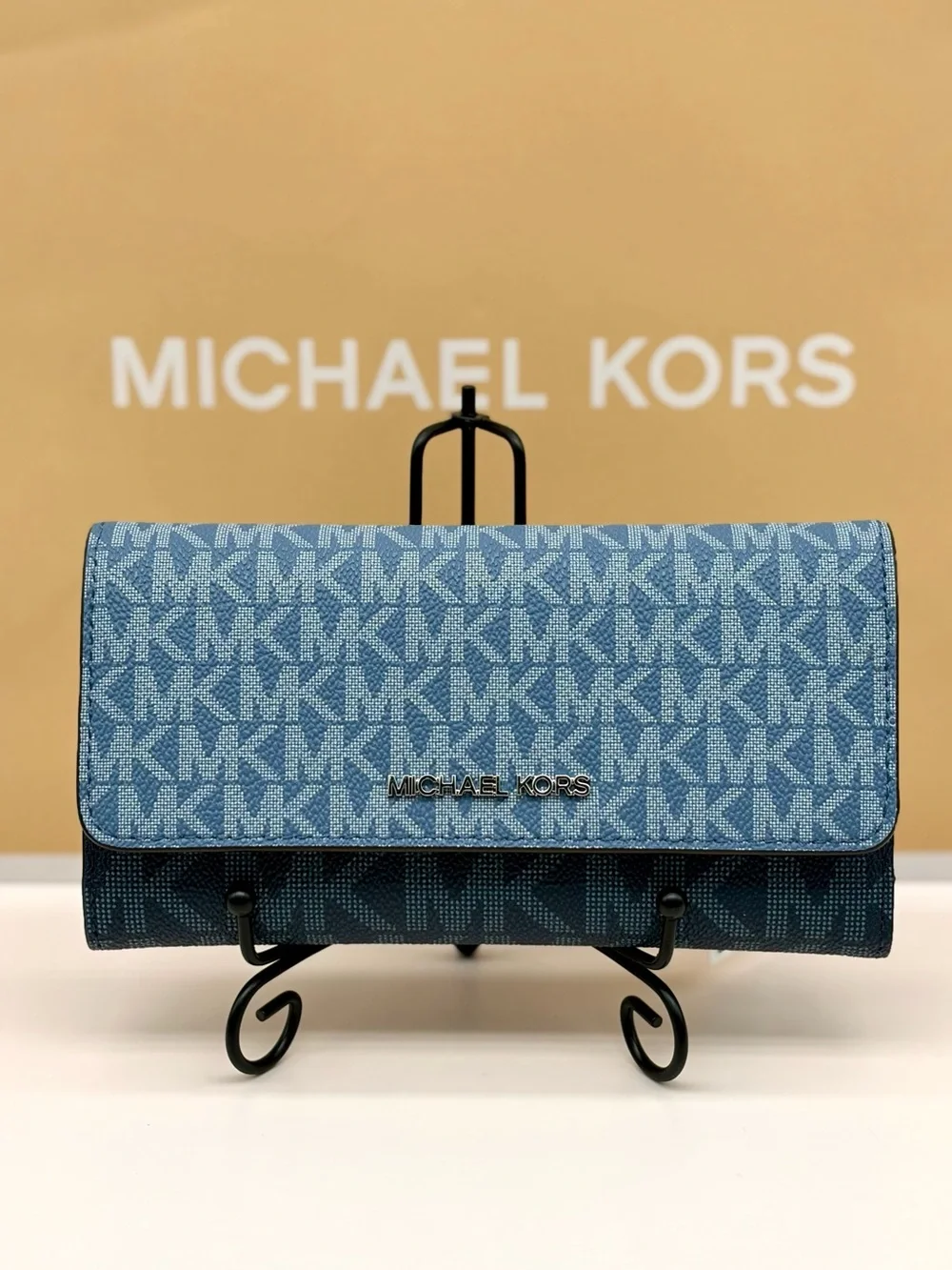 Michael Kors multiple 17 25l